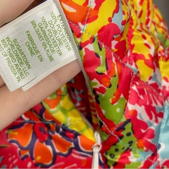 Lilly Pulitzer Lilah Reversible PufferJacket in Fishing for Compliments Size Med - Picture 2 of 3
